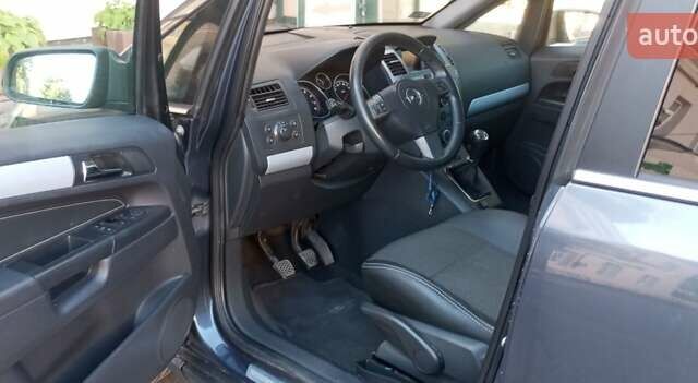 Серый Опель Зафира, объемом двигателя 1.8 л и пробегом 232 тыс. км за 5400 $, фото 25 на Automoto.ua