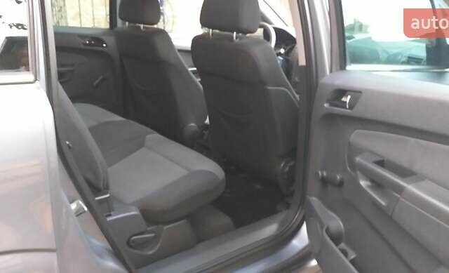 Серый Опель Зафира, объемом двигателя 1.6 л и пробегом 211 тыс. км за 5400 $, фото 20 на Automoto.ua