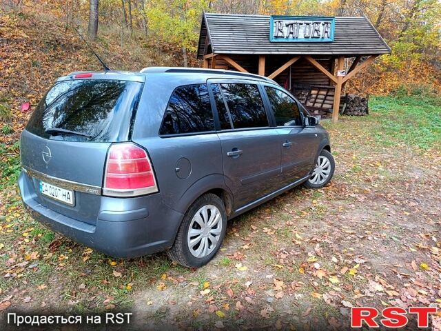 Серый Опель Зафира, объемом двигателя 1.9 л и пробегом 361 тыс. км за 4200 $, фото 2 на Automoto.ua