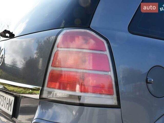 Серый Опель Зафира, объемом двигателя 1.9 л и пробегом 309 тыс. км за 4600 $, фото 11 на Automoto.ua