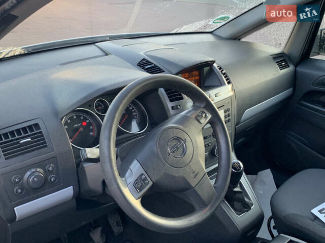 Опель Зафира 2006 в Сарнах на Automoto.ua Серый Опель Зафира, объемом двигателя 1.8 л и пробегом 223 тыс. км за 5800 $, фото 6 на Automoto.ua