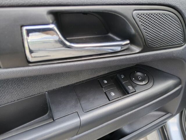 Серый Опель Зафира, объемом двигателя 1.8 л и пробегом 209 тыс. км за 5150 $, фото 9 на Automoto.ua