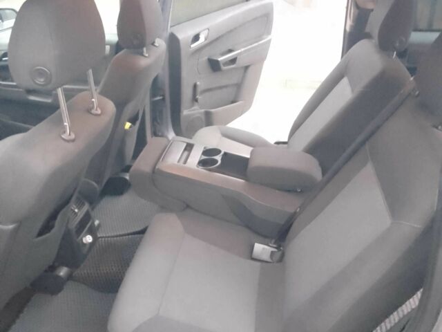 Серый Опель Зафира, объемом двигателя 1.6 л и пробегом 270 тыс. км за 5600 $, фото 22 на Automoto.ua