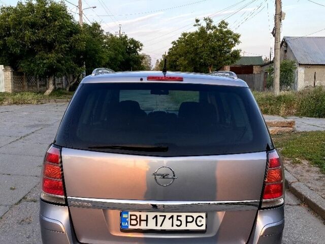 Сірий Опель Зафіра, об'ємом двигуна 1.6 л та пробігом 215 тис. км за 4999 $, фото 6 на Automoto.ua