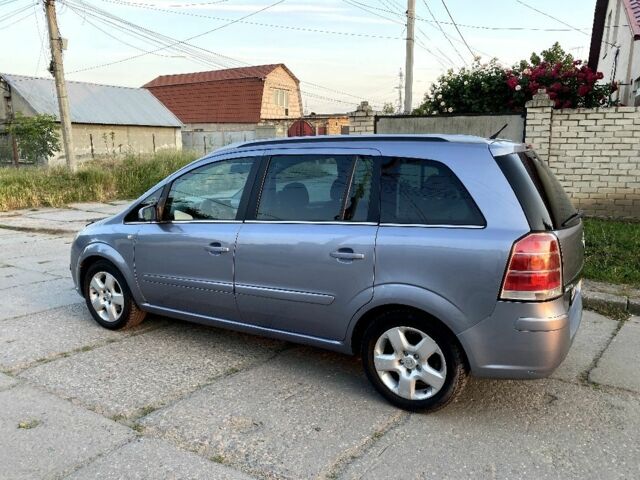 Сірий Опель Зафіра, об'ємом двигуна 1.6 л та пробігом 215 тис. км за 4999 $, фото 4 на Automoto.ua