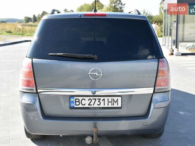 Серый Опель Зафира, объемом двигателя 1.9 л и пробегом 309 тыс. км за 4600 $, фото 7 на Automoto.ua