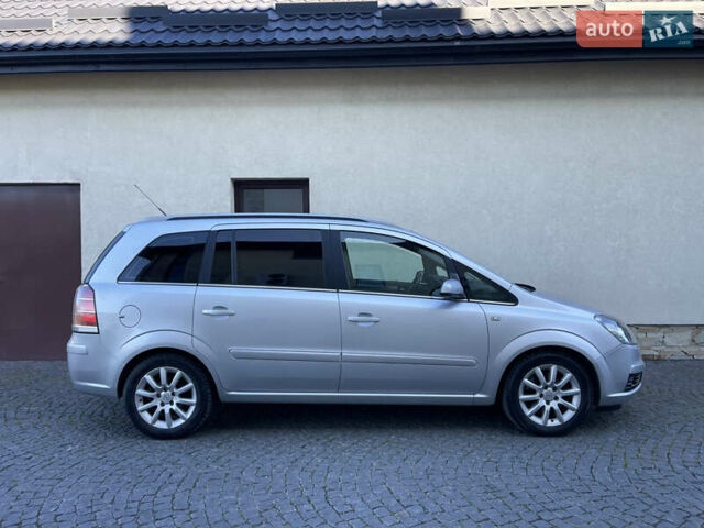 Опель Зафира 2006 в Жовкве на Automoto.ua Серый Опель Зафира, объемом двигателя 1.9 л и пробегом 228 тыс. км за 4999 $, фото 5 на Automoto.ua