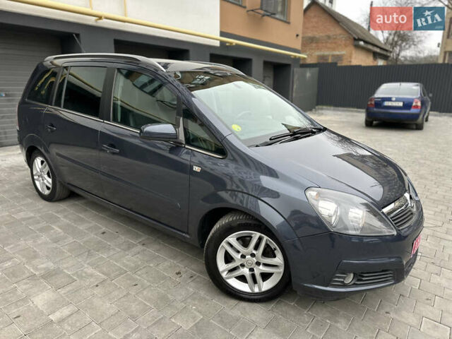 Сірий Опель Зафіра, об'ємом двигуна 1.8 л та пробігом 249 тис. км за 5999 $, фото 15 на Automoto.ua