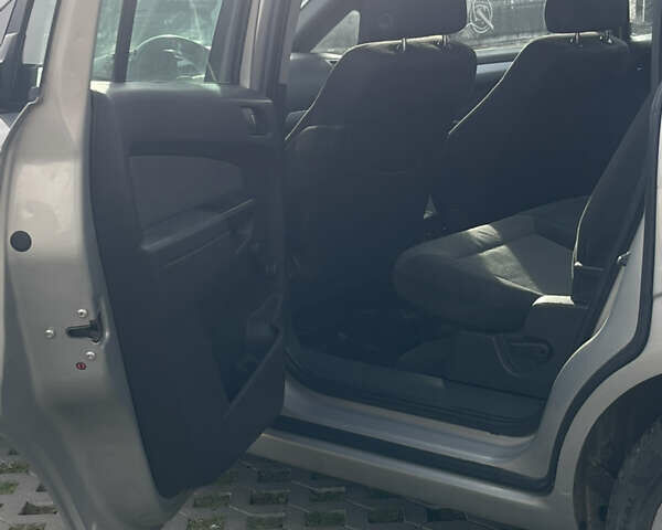 Сірий Опель Зафіра, об'ємом двигуна 1.6 л та пробігом 268 тис. км за 4500 $, фото 6 на Automoto.ua