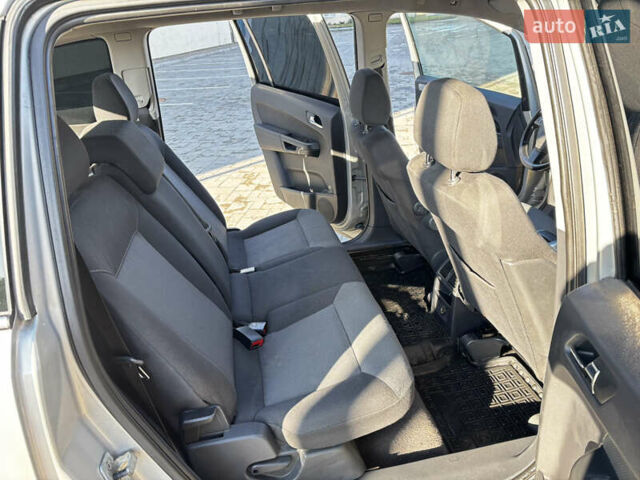 Сірий Опель Зафіра, об'ємом двигуна 1.91 л та пробігом 334 тис. км за 4400 $, фото 30 на Automoto.ua