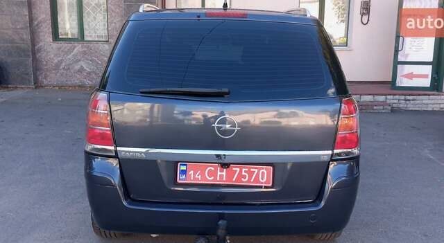 Серый Опель Зафира, объемом двигателя 1.8 л и пробегом 232 тыс. км за 5400 $, фото 11 на Automoto.ua