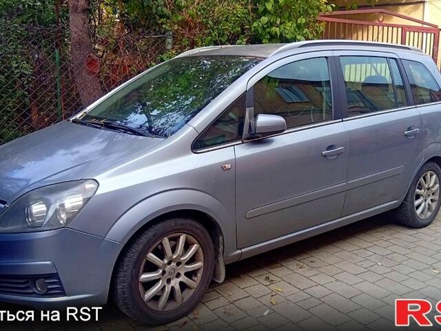 Серый Опель Зафира, объемом двигателя 1.9 л и пробегом 250 тыс. км за 5000 $, фото 3 на Automoto.ua