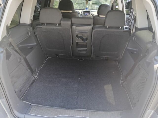 Серый Опель Зафира, объемом двигателя 1.8 л и пробегом 209 тыс. км за 5150 $, фото 15 на Automoto.ua