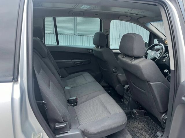 Серый Опель Зафира, объемом двигателя 1.9 л и пробегом 3 тыс. км за 2500 $, фото 8 на Automoto.ua