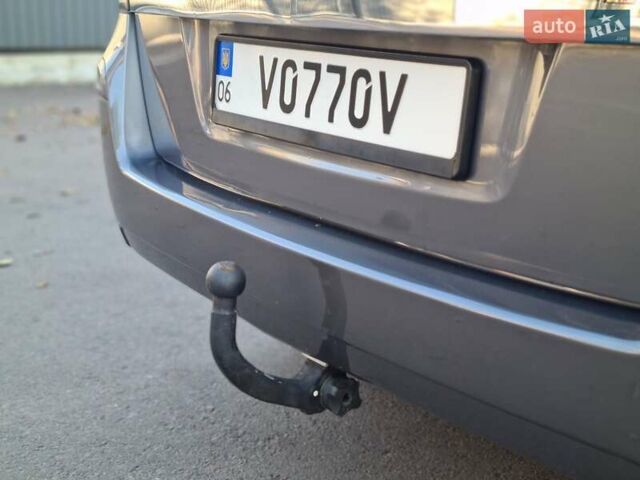 Сірий Опель Зафіра, об'ємом двигуна 1.9 л та пробігом 267 тис. км за 5800 $, фото 12 на Automoto.ua