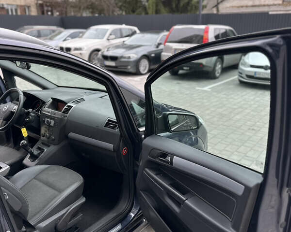 Сірий Опель Зафіра, об'ємом двигуна 1.8 л та пробігом 249 тис. км за 5999 $, фото 30 на Automoto.ua