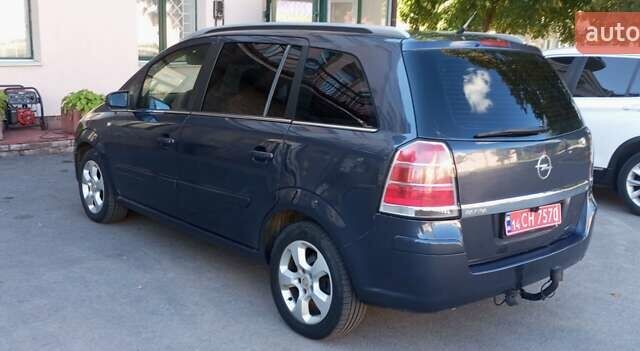 Серый Опель Зафира, объемом двигателя 1.8 л и пробегом 232 тыс. км за 5400 $, фото 8 на Automoto.ua