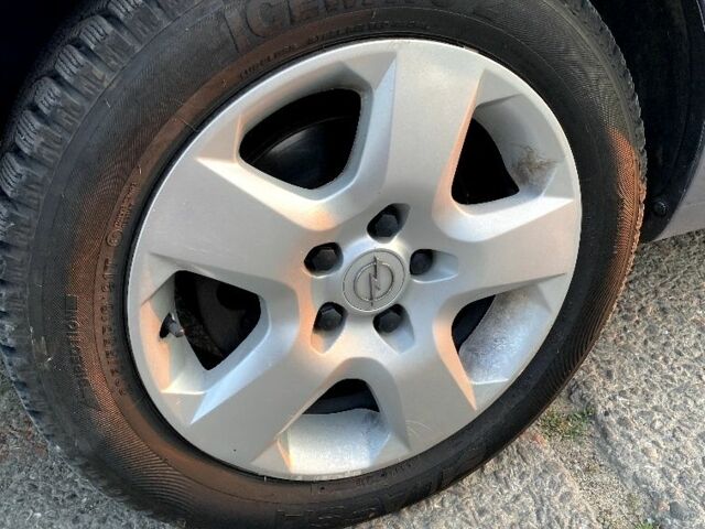 Сірий Опель Зафіра, об'ємом двигуна 1.6 л та пробігом 215 тис. км за 4999 $, фото 22 на Automoto.ua