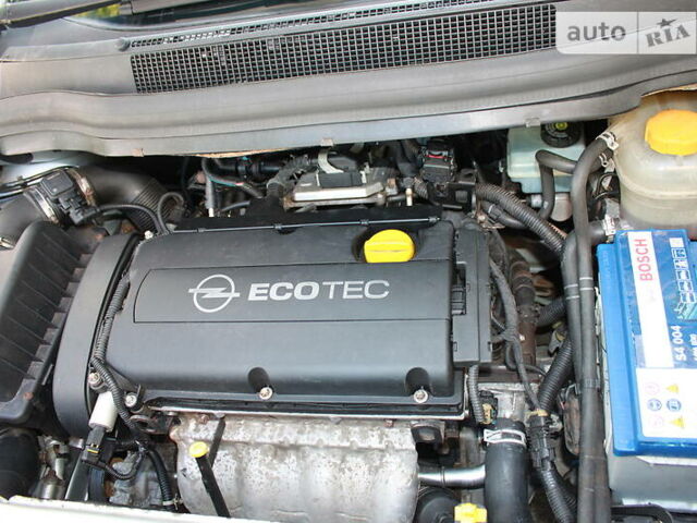 Сірий Опель Зафіра, об'ємом двигуна 1.8 л та пробігом 271 тис. км за 5300 $, фото 46 на Automoto.ua
