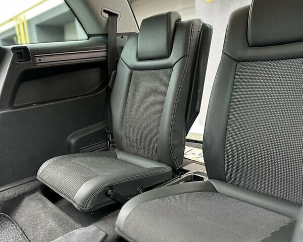 Сірий Опель Зафіра, об'ємом двигуна 1.8 л та пробігом 249 тис. км за 5999 $, фото 42 на Automoto.ua