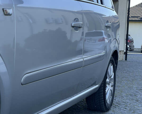 Опель Зафира 2006 в Жовкве на Automoto.ua Серый Опель Зафира, объемом двигателя 1.9 л и пробегом 228 тыс. км за 4999 $, фото 23 на Automoto.ua