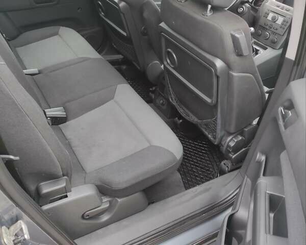 Серый Опель Зафира, объемом двигателя 1.9 л и пробегом 337 тыс. км за 2700 $, фото 15 на Automoto.ua