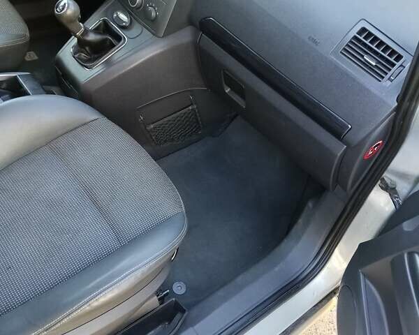 Сірий Опель Зафіра, об'ємом двигуна 1.91 л та пробігом 270 тис. км за 5300 $, фото 14 на Automoto.ua