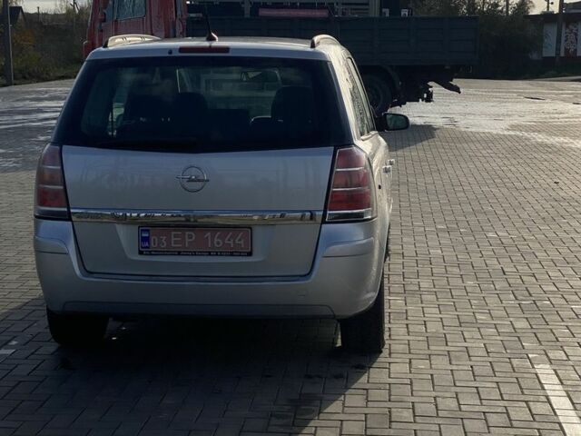 Опель Зафира 2006 в Луцке на Automoto.ua Серый Опель Зафира, объемом двигателя 1.6 л и пробегом 208 тыс. км за 5200 $, фото 5 на Automoto.ua