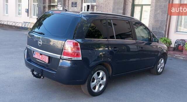 Серый Опель Зафира, объемом двигателя 1.8 л и пробегом 232 тыс. км за 5400 $, фото 7 на Automoto.ua