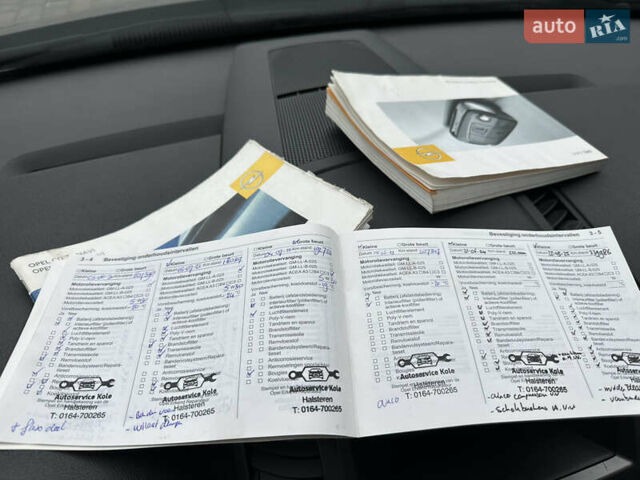 Сірий Опель Зафіра, об'ємом двигуна 1.8 л та пробігом 249 тис. км за 5999 $, фото 47 на Automoto.ua