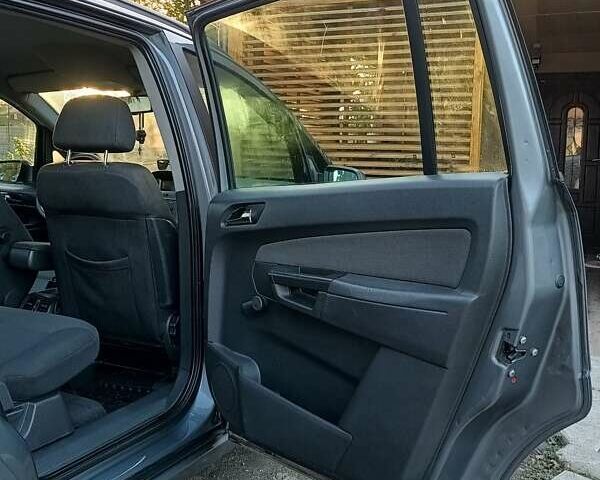 Опель Зафира 2006 в Виннице на Automoto.ua Серый Опель Зафира, объемом двигателя 1.8 л и пробегом 288 тыс. км за 4500 $, фото 17 на Automoto.ua