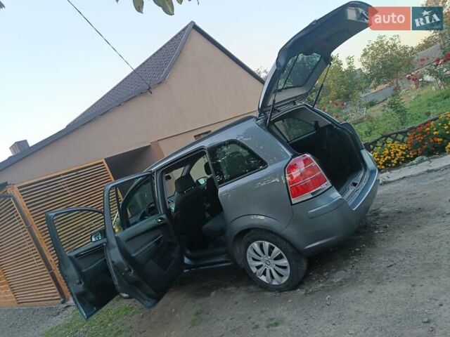 Сірий Опель Зафіра, об'ємом двигуна 1.8 л та пробігом 286 тис. км за 4950 $, фото 20 на Automoto.ua