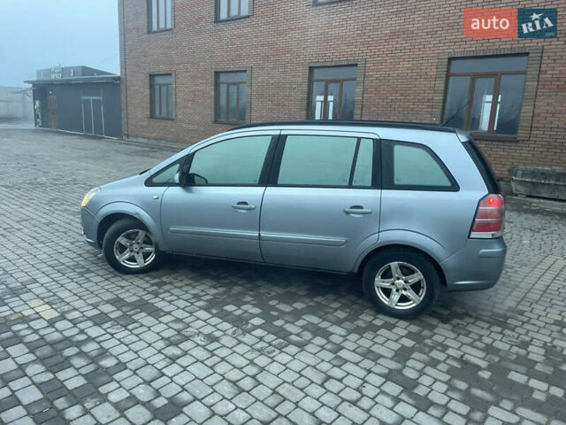 Серый Опель Зафира, объемом двигателя 1.8 л и пробегом 354 тыс. км за 3950 $, фото 5 на Automoto.ua