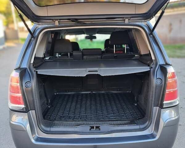 Сірий Опель Зафіра, об'ємом двигуна 1.9 л та пробігом 267 тис. км за 5800 $, фото 25 на Automoto.ua