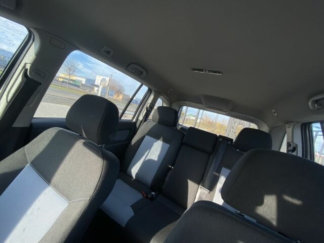 Опель Зафира 2006 в Луцке на Automoto.ua Серый Опель Зафира, объемом двигателя 1.6 л и пробегом 208 тыс. км за 5200 $, фото 8 на Automoto.ua