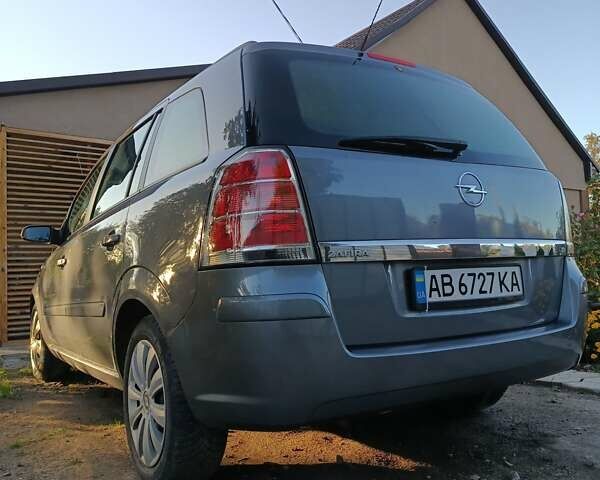 Сірий Опель Зафіра, об'ємом двигуна 1.8 л та пробігом 286 тис. км за 4950 $, фото 13 на Automoto.ua
