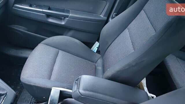 Серый Опель Зафира, объемом двигателя 1.6 л и пробегом 291 тыс. км за 4300 $, фото 31 на Automoto.ua