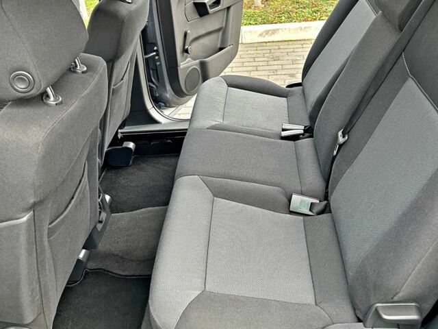 Сірий Опель Зафіра, об'ємом двигуна 1.8 л та пробігом 177 тис. км за 5799 $, фото 13 на Automoto.ua