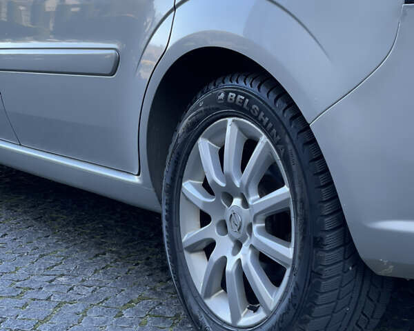 Опель Зафира 2006 в Жовкве на Automoto.ua Серый Опель Зафира, объемом двигателя 1.9 л и пробегом 228 тыс. км за 4999 $, фото 25 на Automoto.ua