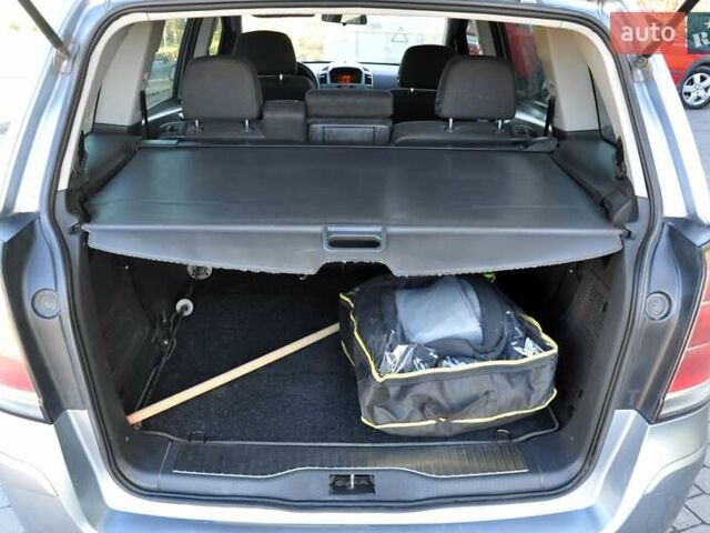 Опель Зафира 2006 в Львове на Automoto.ua Серый Опель Зафира, объемом двигателя 0 л и пробегом 385 тыс. км за 3900 $, фото 22 на Automoto.ua