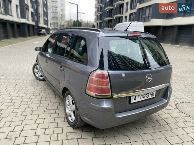 Сірий Опель Зафіра, об'ємом двигуна 1.9 л та пробігом 317 тис. км за 4799 $, фото 17 на Automoto.ua