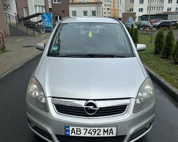 Серый Опель Зафира, объемом двигателя 1.8 л и пробегом 255 тыс. км за 5199 $, фото 47 на Automoto.ua