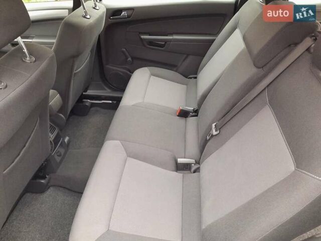 Серый Опель Зафира, объемом двигателя 1.8 л и пробегом 188 тыс. км за 6350 $, фото 22 на Automoto.ua