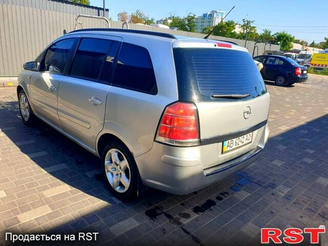 Сірий Опель Зафіра, об'ємом двигуна 1.6 л та пробігом 270 тис. км за 5000 $, фото 4 на Automoto.ua