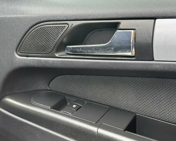 Серый Опель Зафира, объемом двигателя 1.8 л и пробегом 255 тыс. км за 5199 $, фото 36 на Automoto.ua