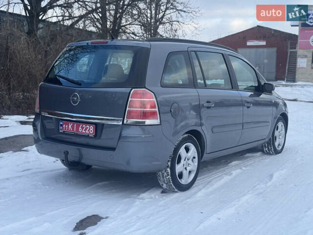 Серый Опель Зафира, объемом двигателя 1.8 л и пробегом 284 тыс. км за 5450 $, фото 44 на Automoto.ua