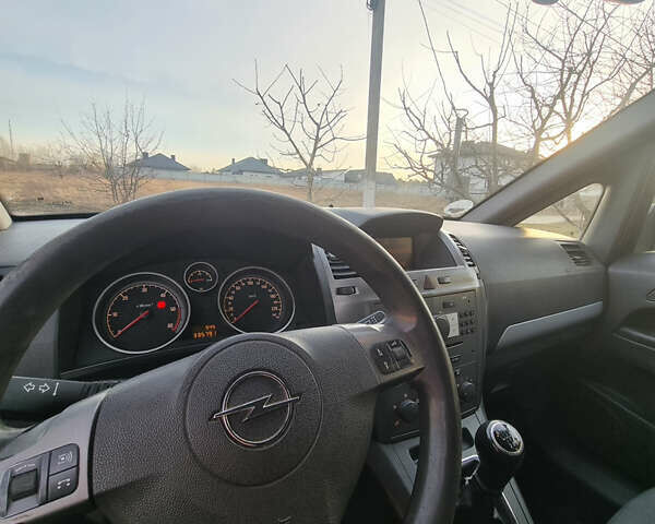 Сірий Опель Зафіра, об'ємом двигуна 1.91 л та пробігом 335 тис. км за 5300 $, фото 16 на Automoto.ua