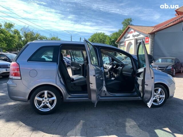 Сірий Опель Зафіра, об'ємом двигуна 1.8 л та пробігом 197 тис. км за 7190 $, фото 8 на Automoto.ua