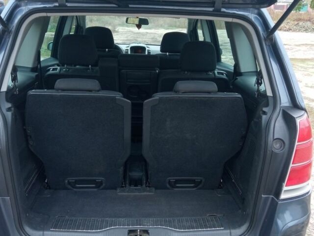 Сірий Опель Зафіра, об'ємом двигуна 1.9 л та пробігом 200 тис. км за 2800 $, фото 12 на Automoto.ua