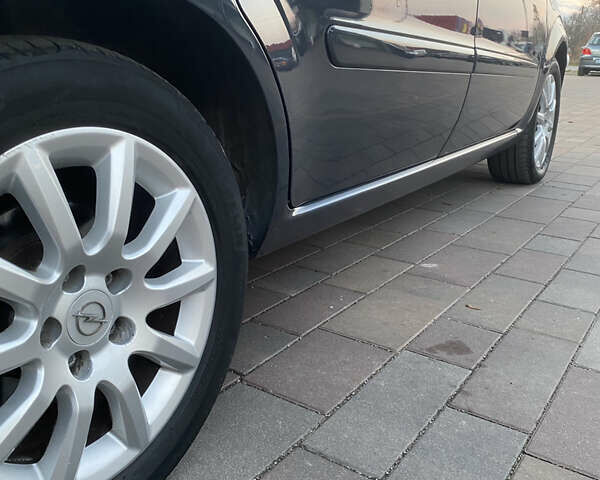 Серый Опель Зафира, объемом двигателя 1.8 л и пробегом 217 тыс. км за 5600 $, фото 11 на Automoto.ua